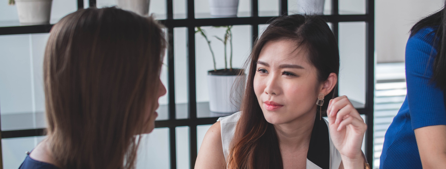 two women in mentoring setting